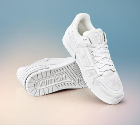 LV sneaker