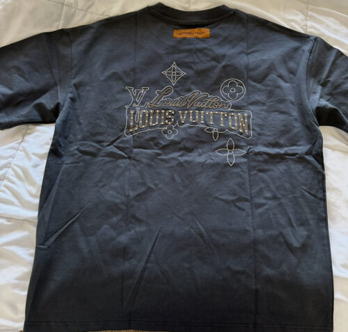 LV t-shirt photo review