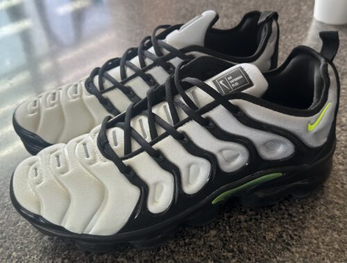 Click to view full screen Air Max Plus photo review