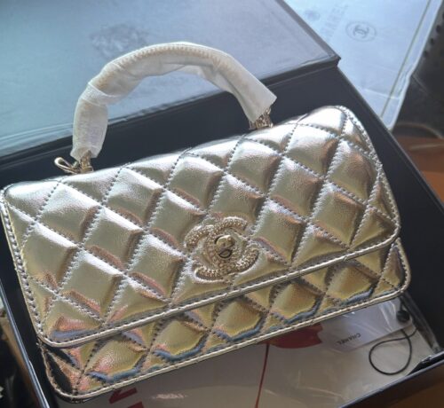 Chanel lady hold bag photo review